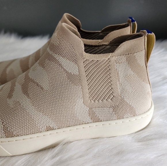 Rothy's Chelsea Sneaker in Beige Camo - Picture 4 of 10